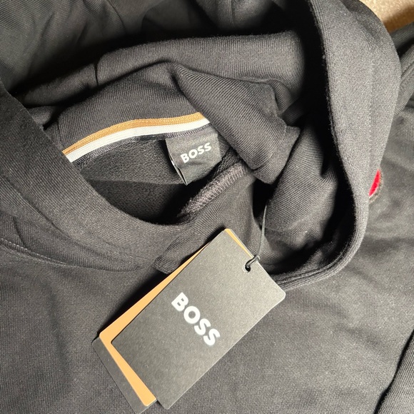 BOSS Black Pullover Hoodie Red Blue Logo Size M NWT - Picture 4 of 8